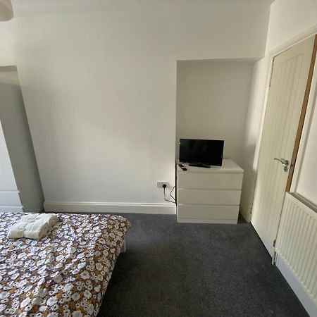 The Sunflower En-Suite Room Plymouth Exterior photo